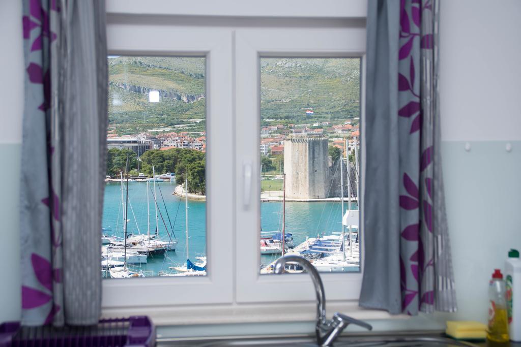 Apartments Maria Trogir Exteriör bild