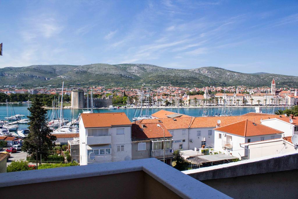 Apartments Maria Trogir Exteriör bild