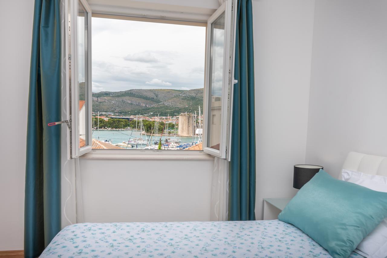 Apartments Maria Trogir Exteriör bild